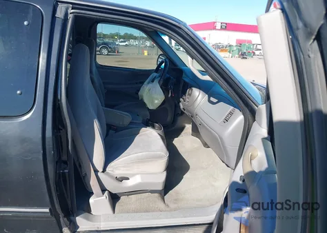 1998 Ford F-150 Lariat/Standard/Xl/Xlt z USA, uszkodzony, nr VIN 1FTZX17WXWNC42101